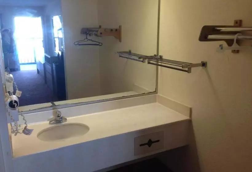 Motelli Sky Suites