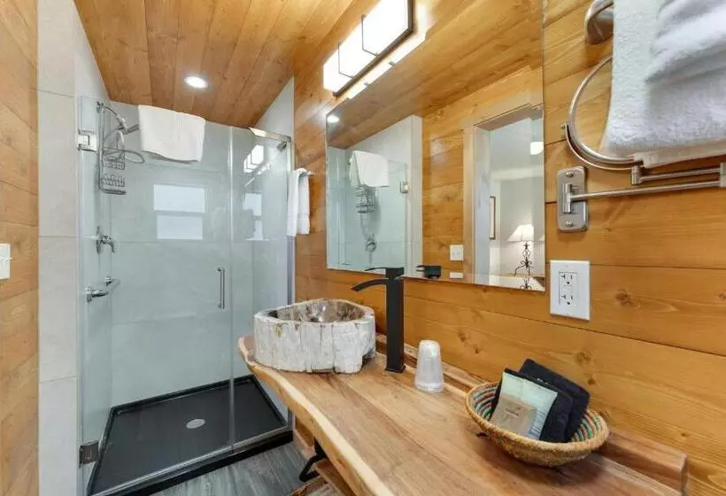 モーテル Stone Lizard Lodge