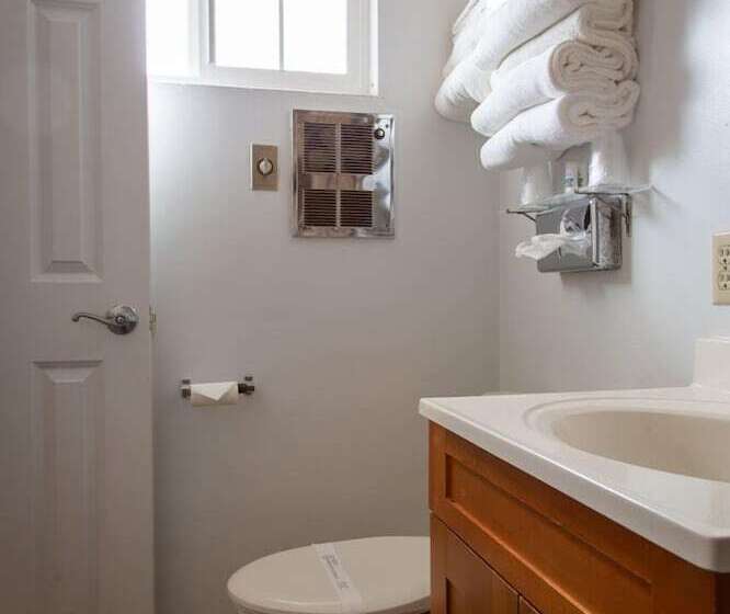 モーテル Swiss Holiday Lodge