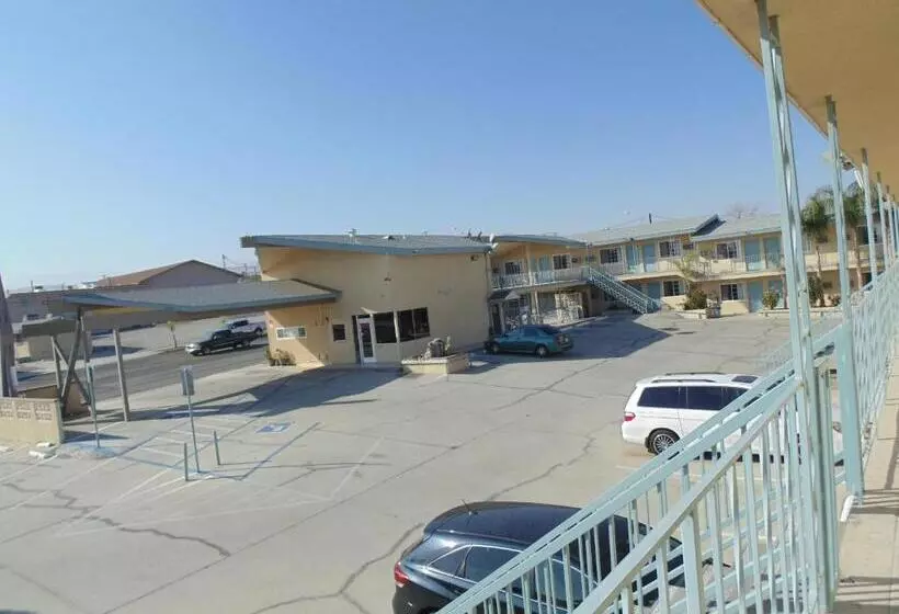 モーテル Western Inn & Suites