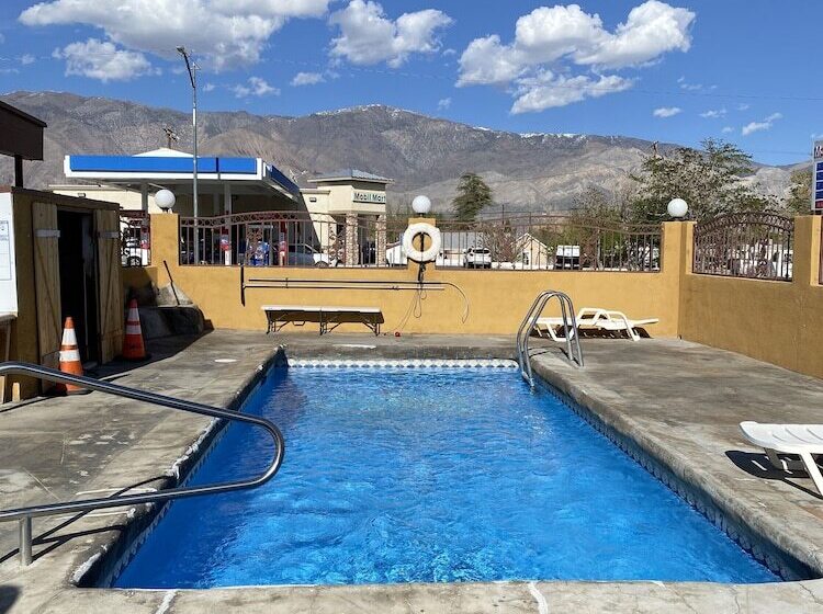 Mount Whitney Motel