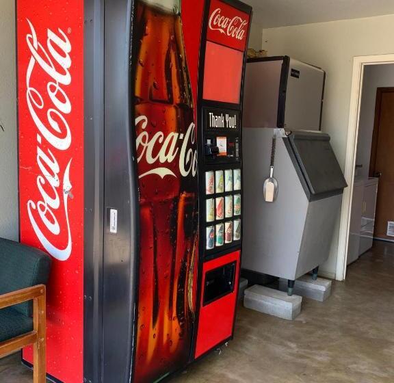 Southern Nights Motel