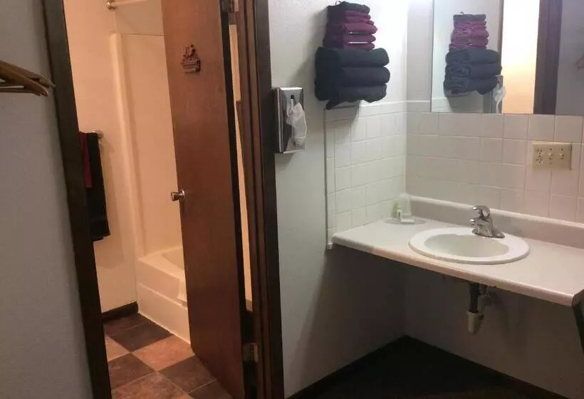 Sports Club Motel