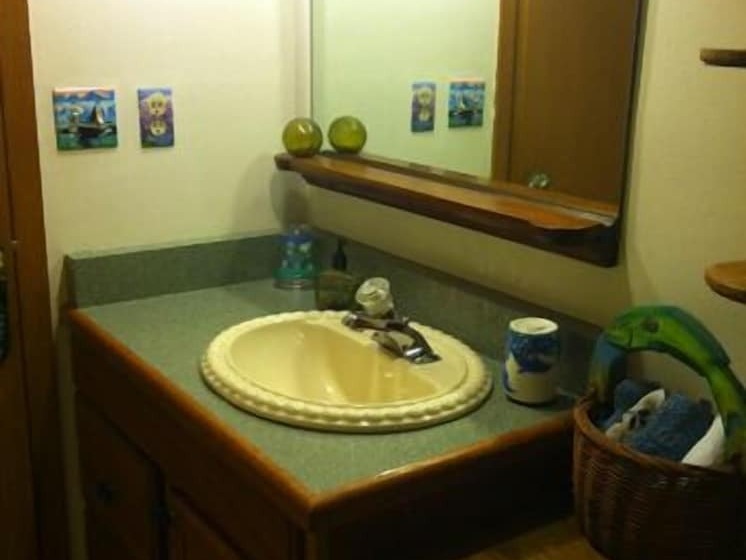 Whalesong Bed And Breakfast