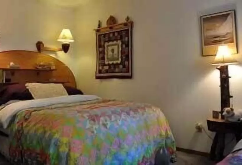 Whalesong Bed And Breakfast
