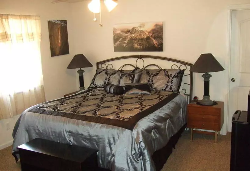 Yosemite Nights B&b