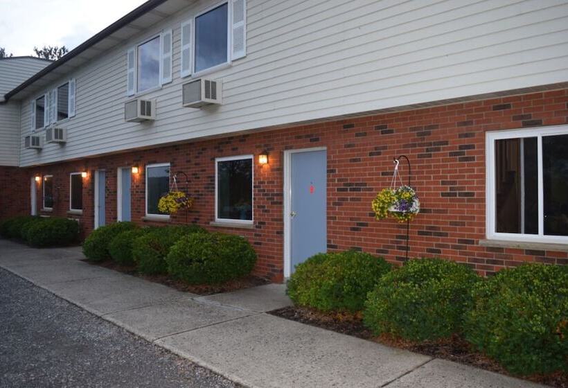 Attican Motel   Attica   Batavia   Warsaw   Darien Lake