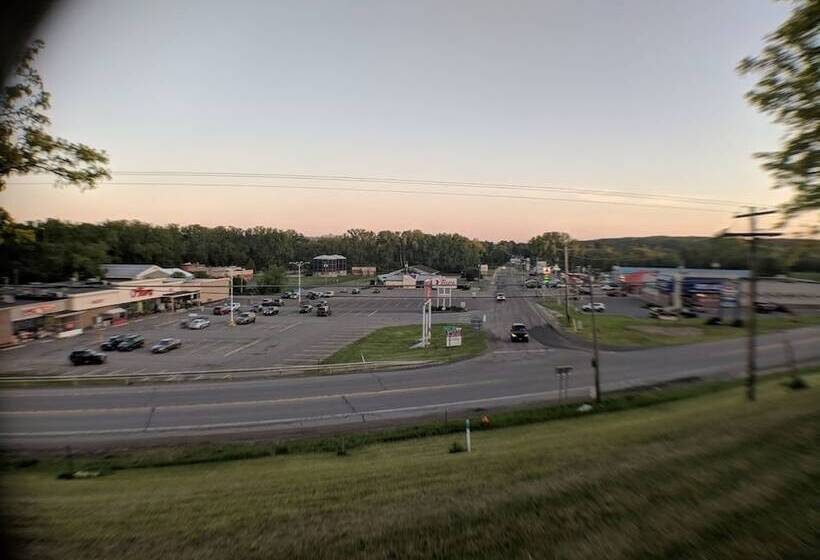 Attican Motel   Attica   Batavia   Warsaw   Darien Lake