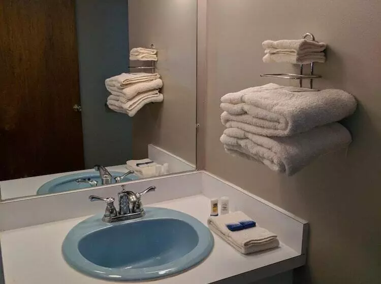 Attican Motel   Attica   Batavia   Warsaw   Darien Lake