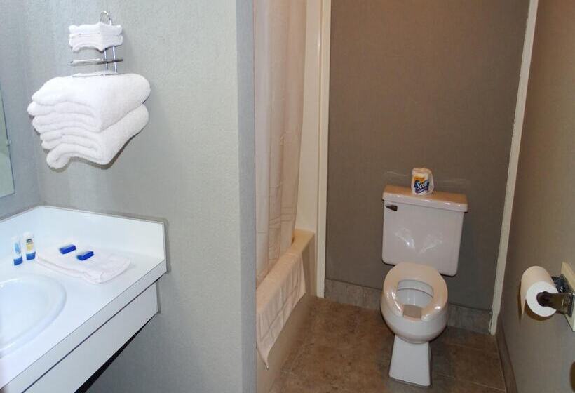 Attican Motel   Attica   Batavia   Warsaw   Darien Lake