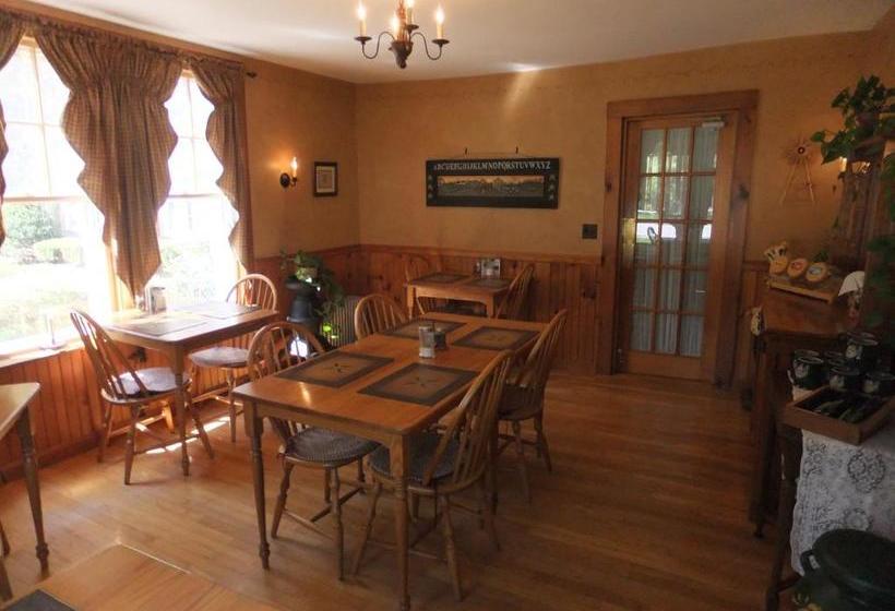 민박 Covered Bridge House