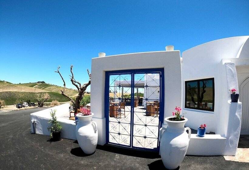 민박 Sirena Vineyard Resort