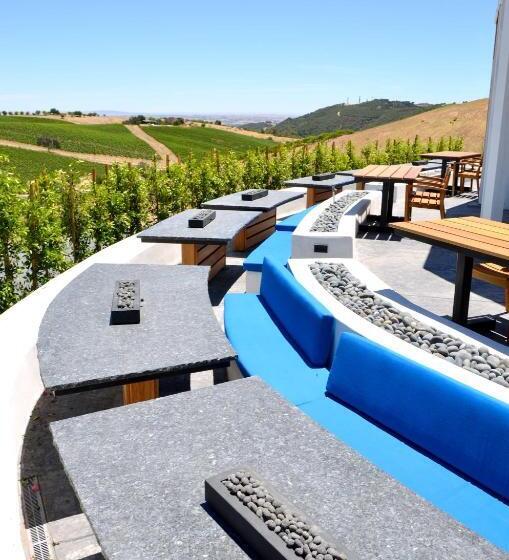 민박 Sirena Vineyard Resort