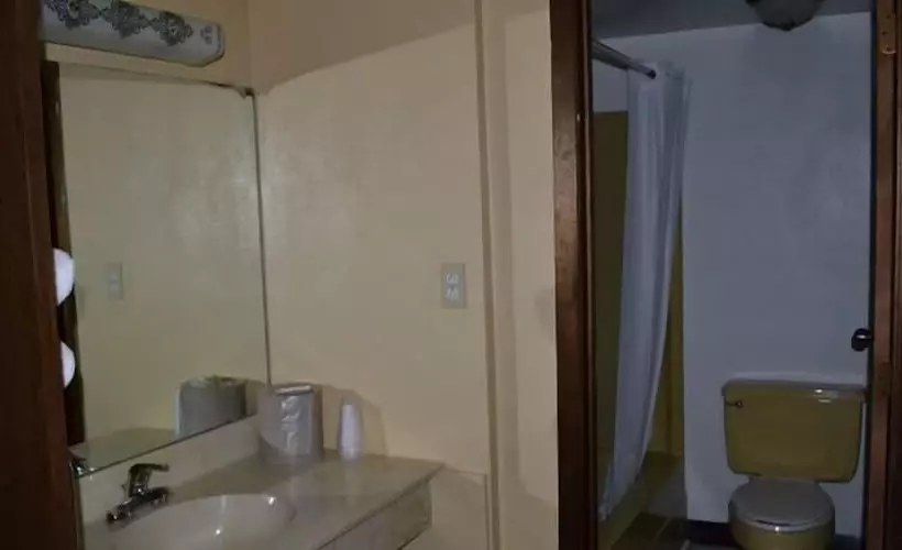 Budget Inn Motel