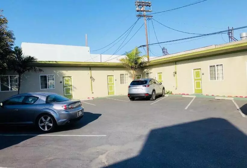 Encore Motel