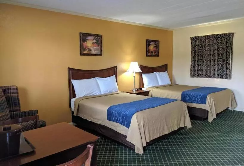ホテル Cheerio Inn   Glennville