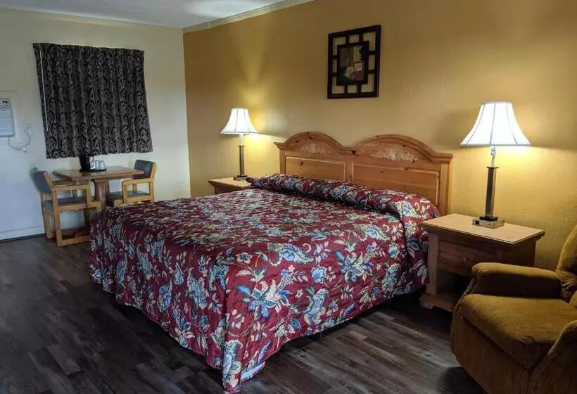 ホテル Cheerio Inn   Glennville