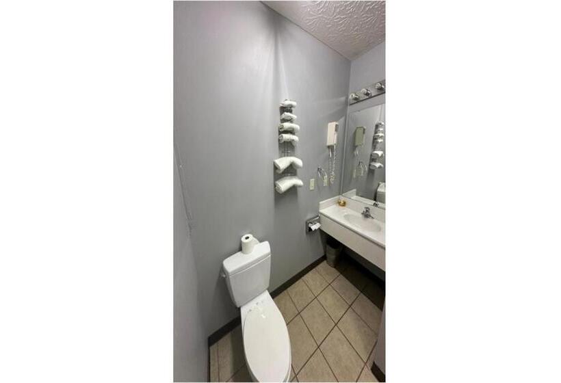 Отель Fairway Inn Florence Indiana