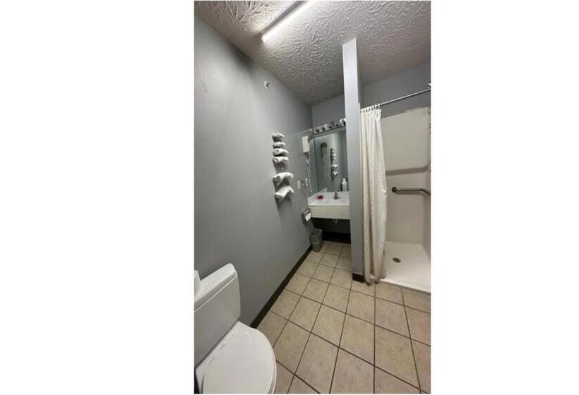 Отель Fairway Inn Florence Indiana