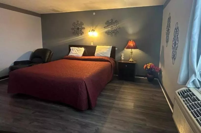 ホテル Fairway Inn Florence Indiana