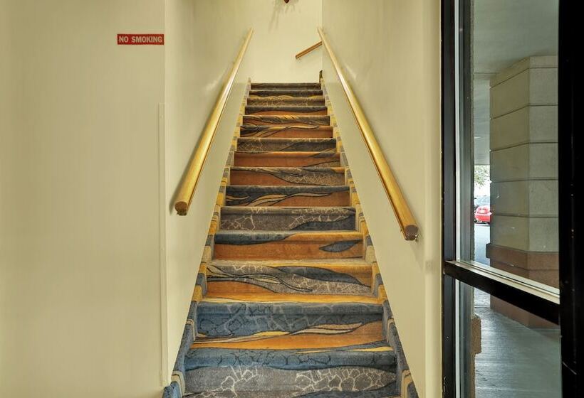 فندق Horizon Inn