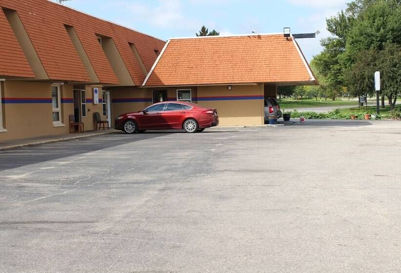 モーテル Executive Inn By Belvilla Owatonna Hwy 35