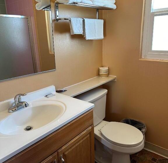 فندق على الطريق Fireside Inn