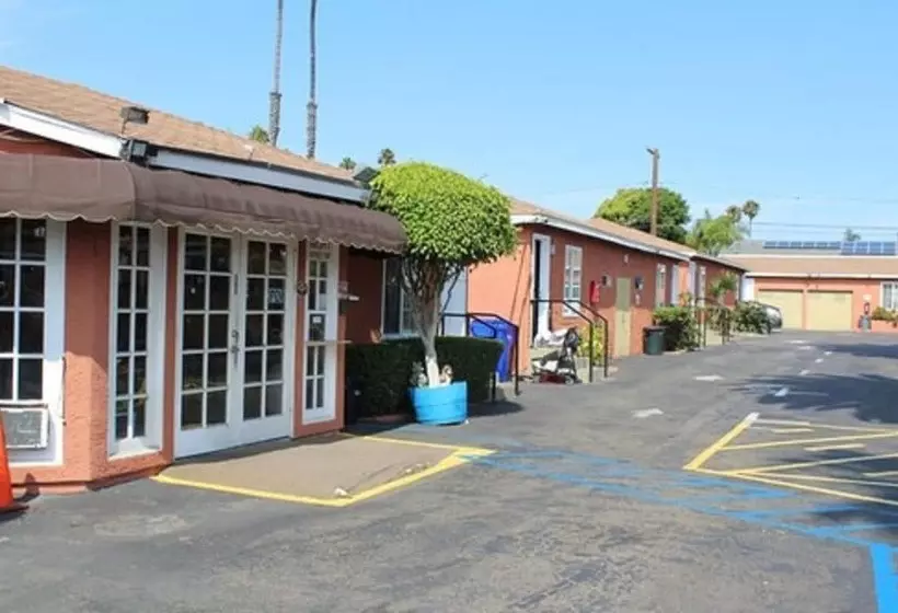モーテル Oceanside Inn & Suites