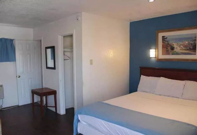 モーテル Oceanside Inn & Suites