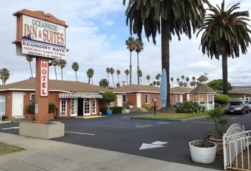 モーテル Oceanside Inn & Suites