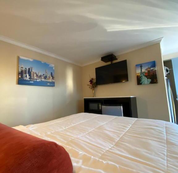 מוטל Relax Inn North Babylon