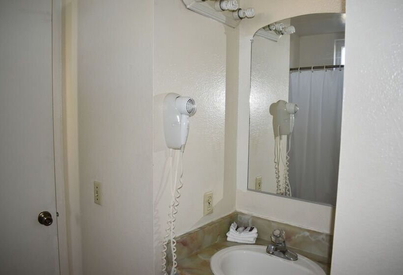 فندق على الطريق Valley