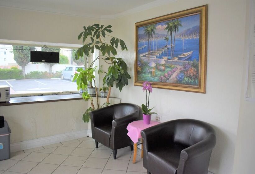 فندق على الطريق Valley