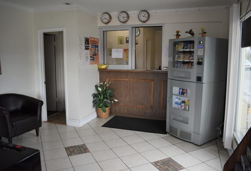 فندق على الطريق Valley