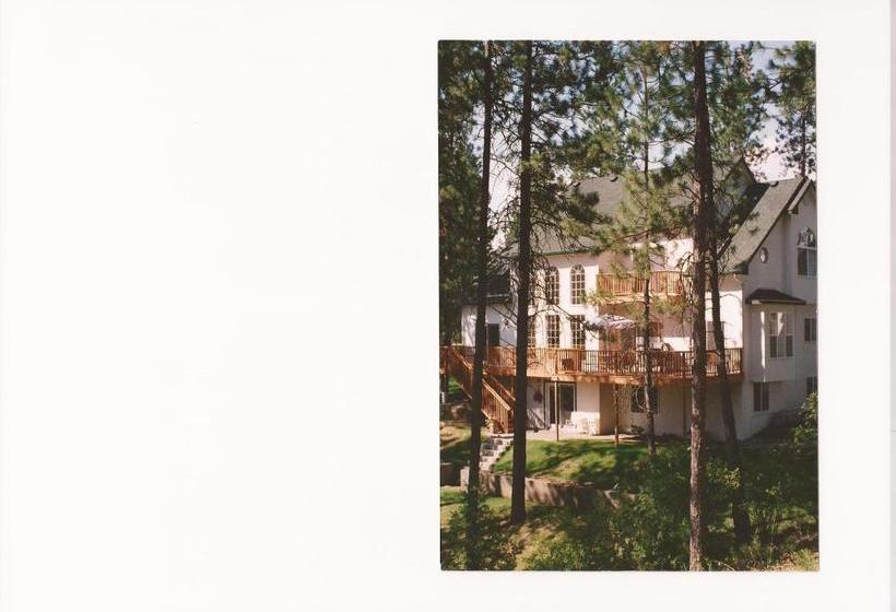 River Cove Elegant Waterfront Bed & Breakfast