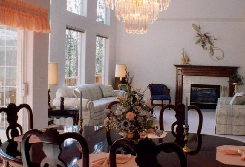 River Cove Elegant Waterfront Bed & Breakfast