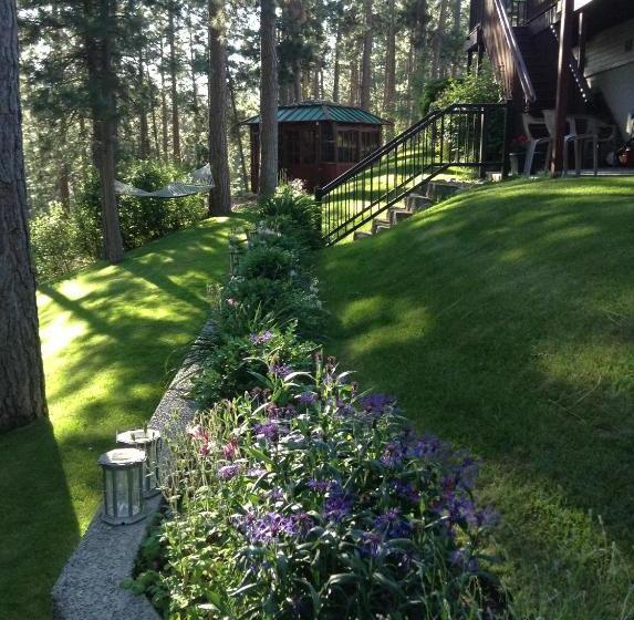 River Cove Elegant Waterfront Bed & Breakfast