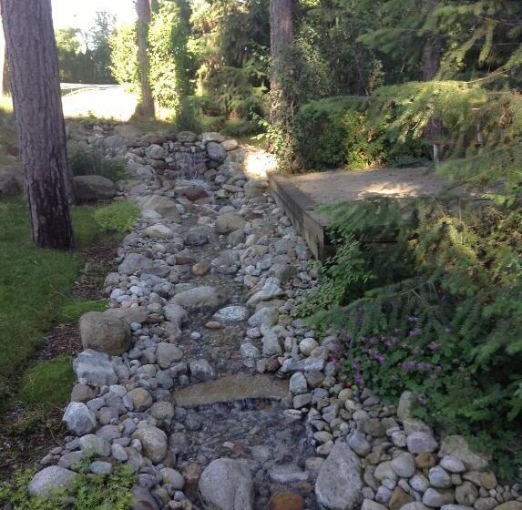 River Cove Elegant Waterfront Bed & Breakfast