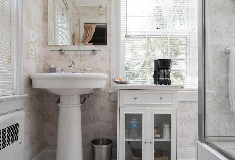 Stafford House Bed & Breakfast