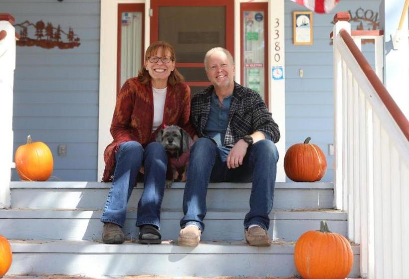 Starlight Pines Bed & Breakfast