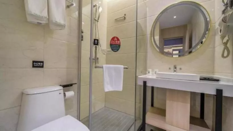 Hotelli Greentree Inn Chizhou Pingtian Lake Qingfeng Avenue Business