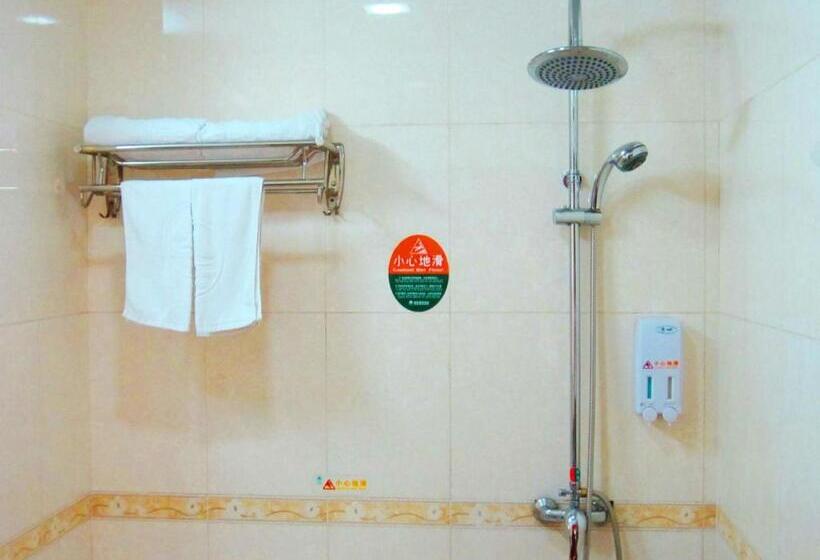 בית מלון כפרי Greentree Inn Hebei Qinhuangdao Peace Avenue Express