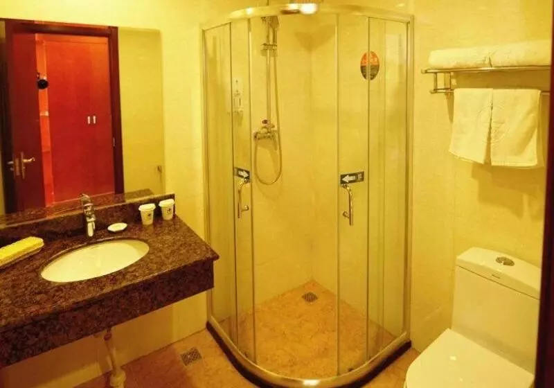 Hotelli Greentree Inn Hebei Qinhuangdao Peace Avenue Express