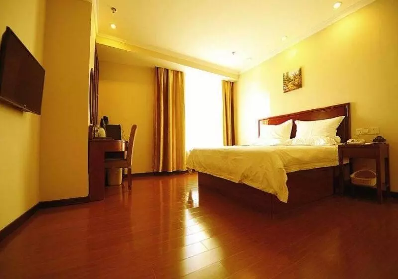 Hotelli Greentree Inn Hebei Qinhuangdao Peace Avenue Express