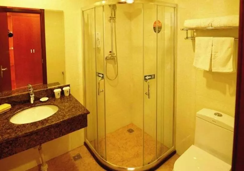 Hotelli Greentree Inn Hebei Qinhuangdao Peace Avenue Express