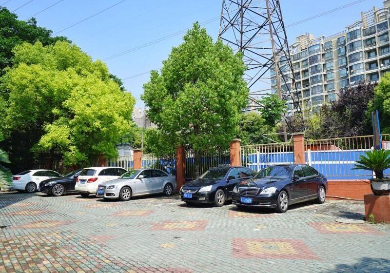 בית מלון כפרי Greentree Inn Shanghai Baoshan 128 Memorial Road Tonghe Road Shell