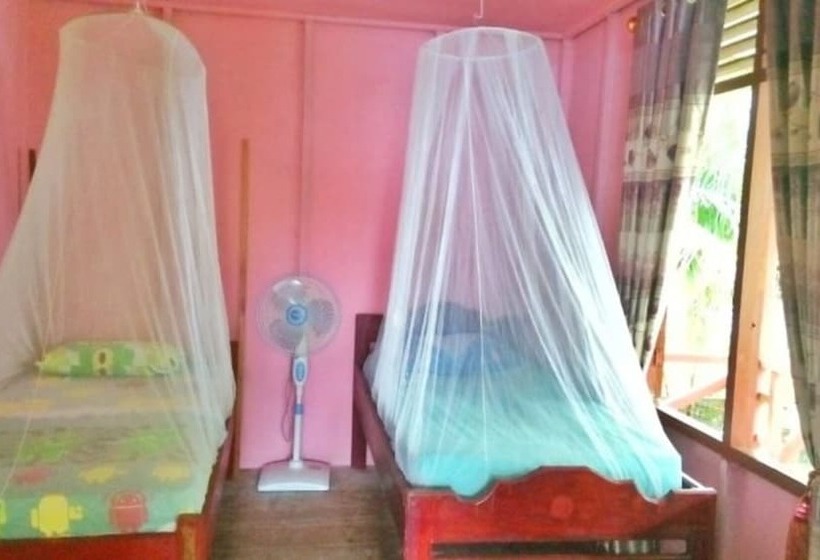 Hostel Nyang Ebay Surf Camp