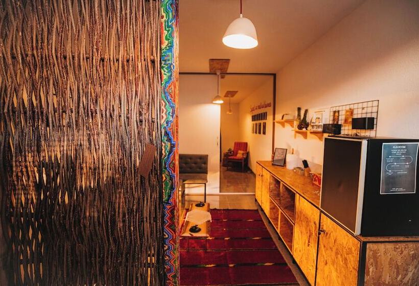 هاستل Plis Room Old Bazaar