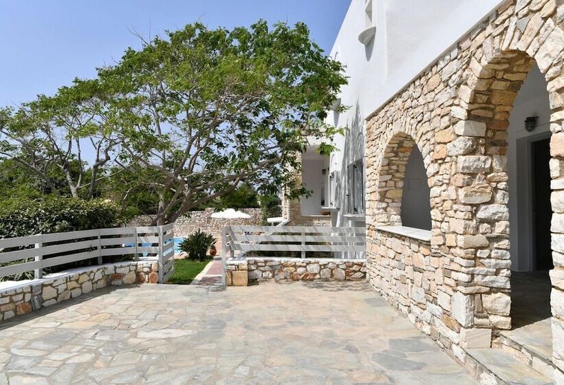 Anemolia Apartments With Pool