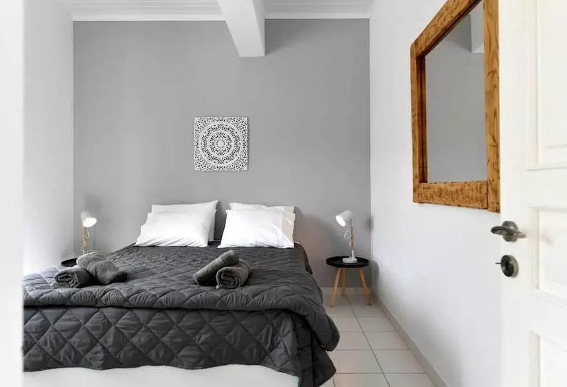 Anemolia Apartments With Pool